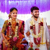 Categories Pellipooladandalu